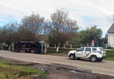 В Ровенской области перевернулся автобус с пассажирами: есть пострадавшие