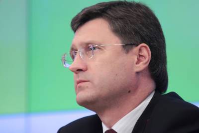 Новак объяснил «несвязность» курса рубля и цен на нефть