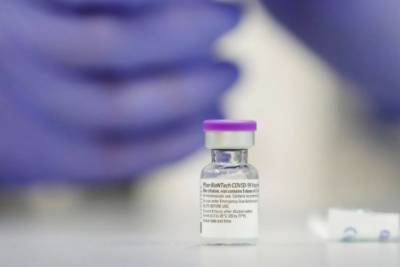Премьер анонсировал новую партию вакцины Pfizer: кто ее получит
