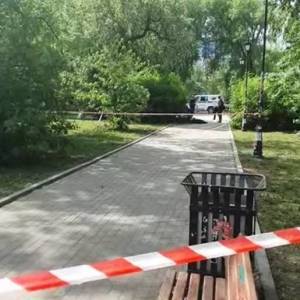 В Екатеринбурге мужчина с ножом набросился на людей: трое погибших