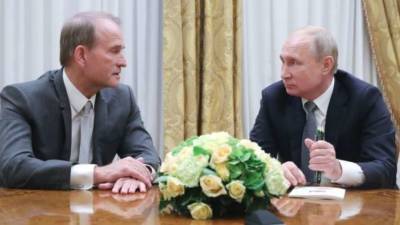 В Кремле отреагировали на предложение обменять кума Путина на заключенных