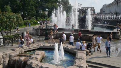 Погодные качели: в Москве рекордная жара сменится дождями