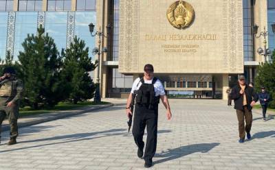 Президент Белоруссии разрешил силовикам стрелять по протестующим