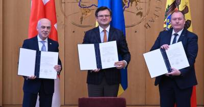 Украина вместе с Грузией и Молдовой основала "Ассоциированное трио"