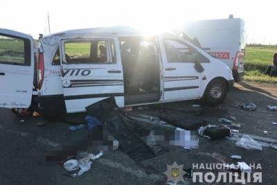 На Запорожье пьяный водитель устроил смертельное ДТП: страшный удар попал на видео