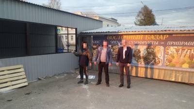 Трое жителей Тверской области ограбили торговый павильон и сожгли его, чтобы скрыть следы преступления