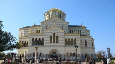 В храмах Севастополя установили терминалы для пожертвований