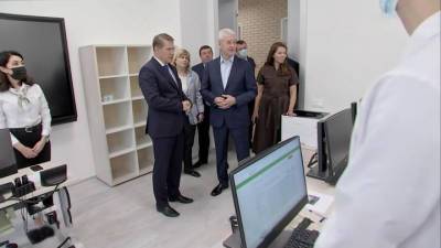Собянин и Мурашко открыли в столице центр подготовки врачей