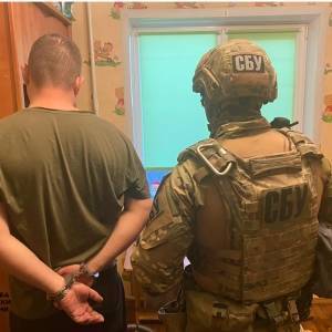 В Запорожье следователь полиции в собственном доме устроил наркопритон. Фото