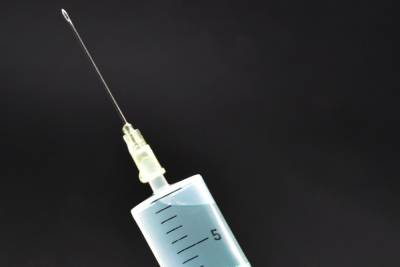 В Удмуртии прививку от коронавируса поставили более 100 тыс. жителей
