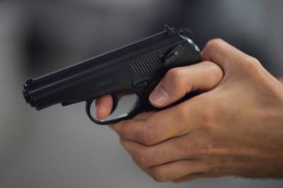 Полиция нашла оружие у пошутившего о стрельбе в школе московского подростка