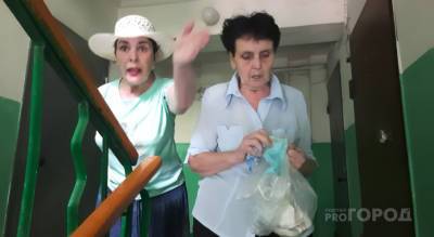 В Новочебоксарске старшей по дому плюют в лицо и обливают фекальными массами: "Причина мне не известна"