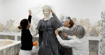 Мрамор Торлония: в Риме впервые открылась выставка античных статуй, собранная эксцентричным князем