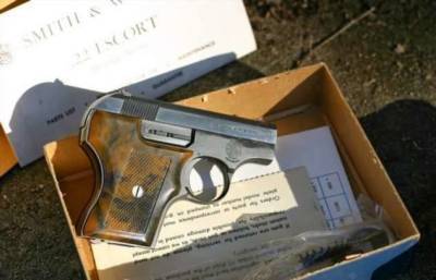 Симпатичная «игрушка»: Smith&Wesson Model 61, который помещался в кармане