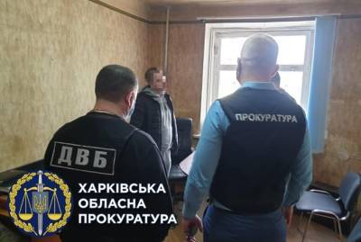 В Харькове полицейских обвинили в превышении полномочий: избили мужчину и обидели его жену
