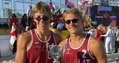 Ринкевичс и Бедритис – вице-чемпионы Европы U-22 по пляжному волейболу