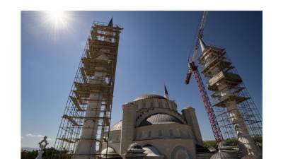 Аксенов назвал срок завершения строительства Соборной мечети в Крым