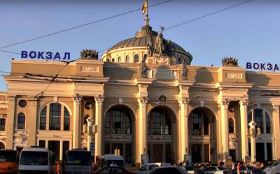 Занимайте очередь за билетами: "Укрзализныця" запускает "морские" рейсы к летнему сезону