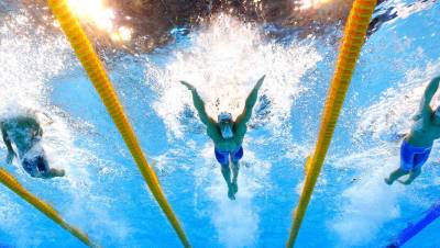 Российские пловцы завоевали золото ЧЕ в эстафете 4х100 вольным стилем