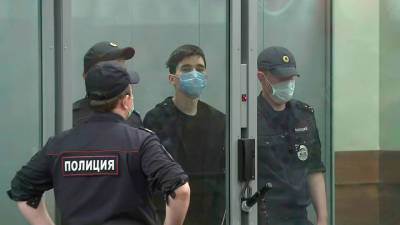 Устроившего стрельбу в казанской школе проверят на вменяемость в Москве
