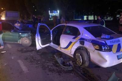 Пьяный водитель врезался в полицейских в Полтаве