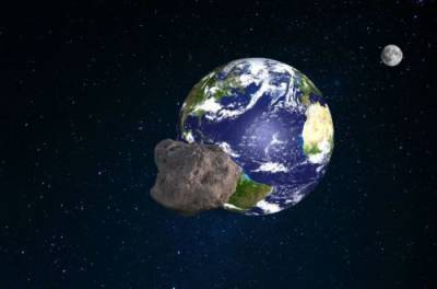 К Земле на огромной скорости летит астероид длиной с футбольное поле