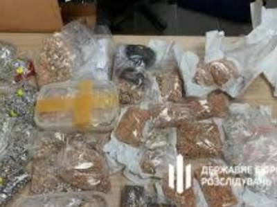 Следователь СБУ присвоил арестованные драгоценности на 8,6 млн грн – ГБР