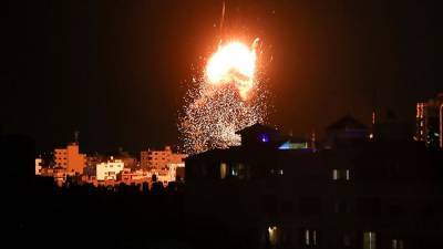 Два палестинца погибли при ударе по зданию Красного Полумесяца в Газе