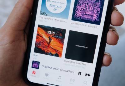 Компания Apple обновит сервис Music