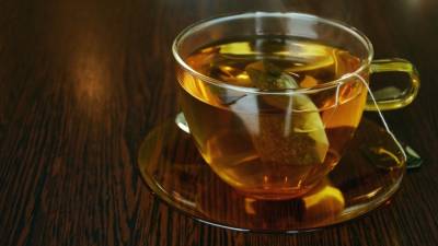Гастроэнтеролог Бережная заявила об опасности сочетания чая и ряда продуктов