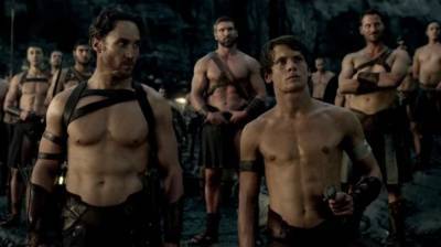 Warner Bros. отказала Снайдеру в съемках третьей части "300 спартанцев"