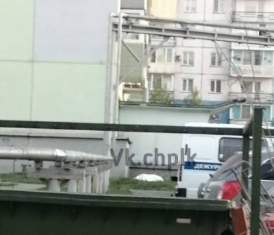 В Кузбассе пожилая женщина выпала из окна 9 этажа
