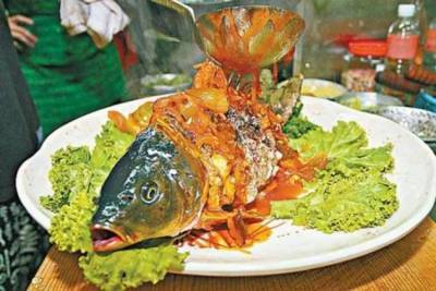 Живое и мертвое: ужасное блюдо «Рыба Инь и Ян»