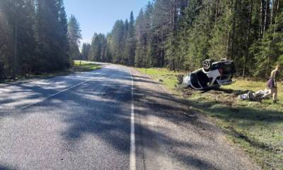 20-летняя девушка не справилась с управлением и попала в аварию на трассе в Карелии