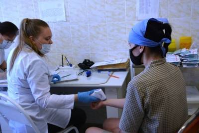 В Курганской области заключенных начала вакцинировать от коронавируса