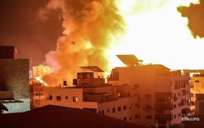 Израиль нанес удары по домам пяти командиров ХАМАС