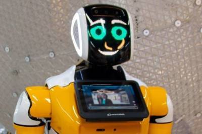 В российской гимназии появился первый робот-учитель