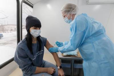 В России запустят в гражданский оборот четвертую вакцину от коронавируса