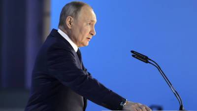 Путин анонсировал производство в России четвертой вакцины от коронавируса