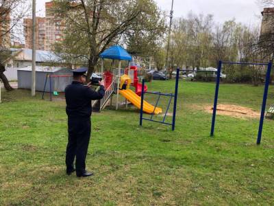 В г.о. Чехов проверили 52 детские игровые площадки