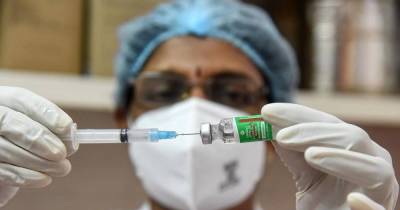 Из-за ситуации в Индии дефицит вакцин в рамках COVAX может затянуться до октября, - Reuters