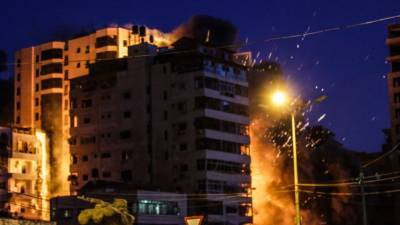 Израильские военные атаковали три дома командиров ХАМАС в секторе Газа