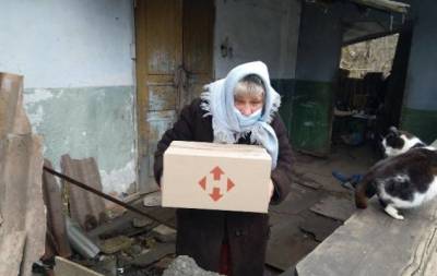 Доставка заботы: 300 бабушек и дедушек из Украины получили продуктовые наборы в рамках проекта "ДоБаДе"