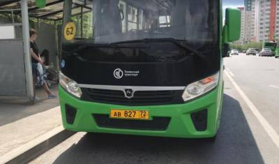 В Тюмени остановили молодого водителя маршрутного автобуса 62 без прав