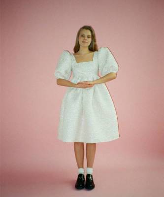 «Сахарные» платья и сказочные топы в коллекции московского бренда Abitu