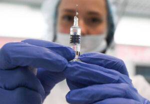 Бесплатную прививку от коронавируса до 21 мая можно сделать на выставке «Здравоохранение Беларуси-2021»
