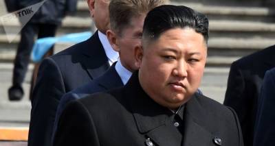 В Северной Корее введен запрет на рваные джинсы, крашенные волосы и пирсинг