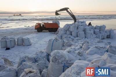 Осужденным в России могут сократить срок наказания за работу в Арктике