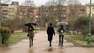 Специалисты МЧС предупредили петербуржцев об ухудшении погодных условий