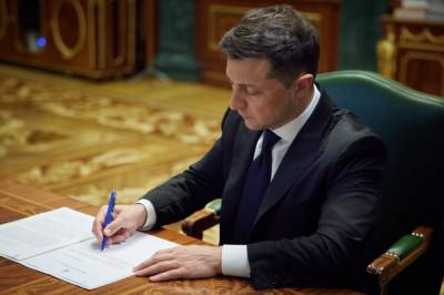 Зеленский подал в парламент неотложный законопроект "О коренных народах Украины"